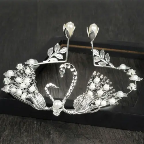 Mahkota wisuda warna silver 4