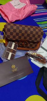 Product Review of Tas Selempang Premium LY-37072 Wanita (Free Paperbag) Slingbag from H**👊 1