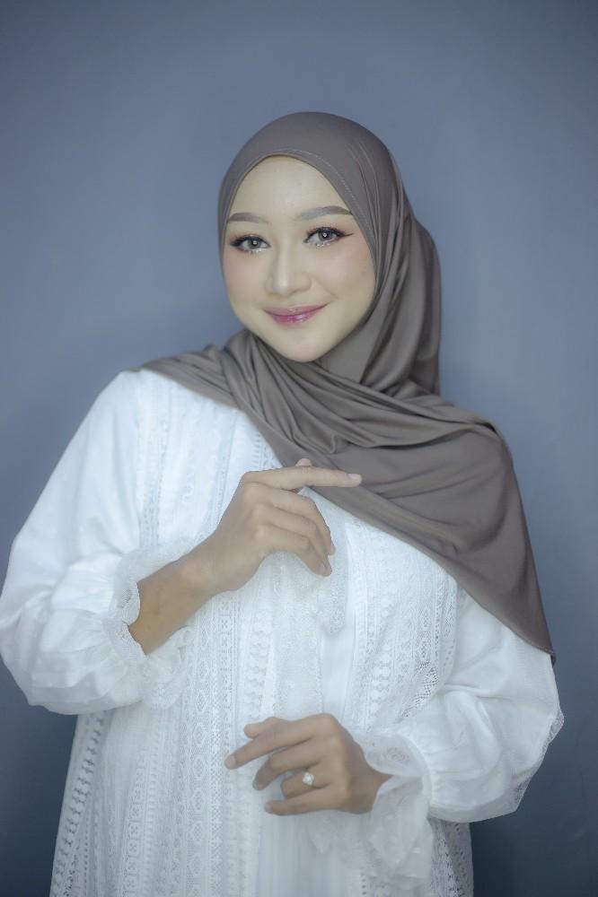 Product Introduction of RIS HIJAB - HIJAB SEGITIGA INSTAN OVAL JERSEY Daily Hijab Instan Nyaman 5