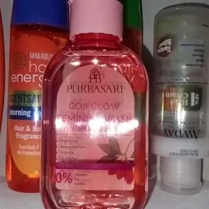 Purbasari Goji Glow Feminine Wash Wash / Sabun Pembersih Kewanitaan