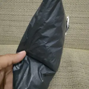 Rompi Pelangsing Tanpa Jahitan Kaos Kompresi Pria Pengencang Tubuh Tersedia dalam Warna Hitam dan Putih