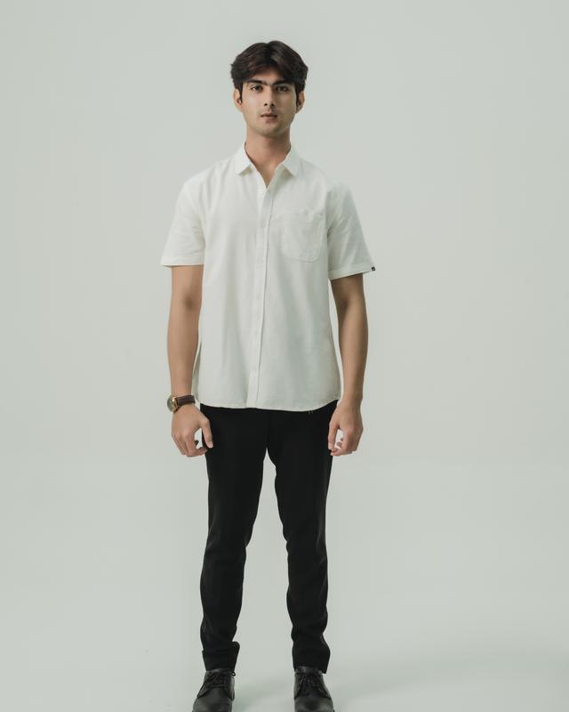 Baju Kemeja HUGOCLASS Casual 5 Warna Polos - Lengan Pendek 100% COTTON Nyaman Soft Lembut Pria Merah Katun Formal Hitam 0