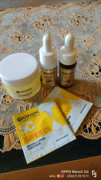 Product Review of [FREE 6X SERUM] Paket Hemat Brightening - Glowing ISI 2 ISI 3 - Brightening - Krim Pagi Malam – Bundle – Serum Vitamin C - Moisturizer from 🍂**S 0