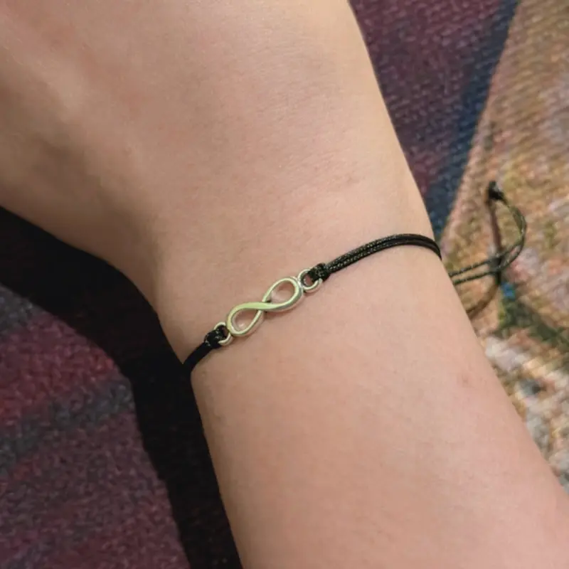 Gelang infinity untuk pasangan dan besti aksesoris gelang tangan simpel tali tipis aesthetic model casual dan trendy korean style tali serut adjustabe bisa dibesar kecilkan harga termurah 3