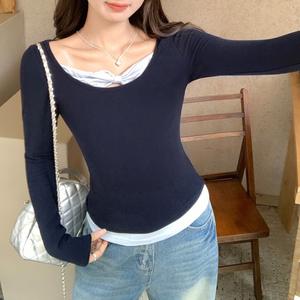 Fake two-piece women's T-shirt, with color-blocking splicing design sense, a beautiful women's clothing style, women's long-sleeved T-shirt, new autumn style for 2025, a slim-fit Korean-style base layer top for women's clothing 3813 Womenswear Lingerie