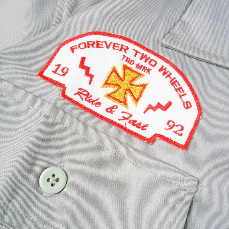 Kemeja Kerja Workshirt Boxy Freedom FRDM dengan Desain Bordir Pria 6