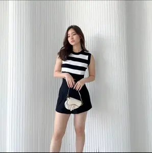 Angel Atasan Rajut Wanita Tank-Top Crop Top Strip O-Neck Terbaru Kekinian Bahan Acrilik Lembut Adem Comfortable Untuk Aktivitas Sehari-hari - Basic Rompi Casual