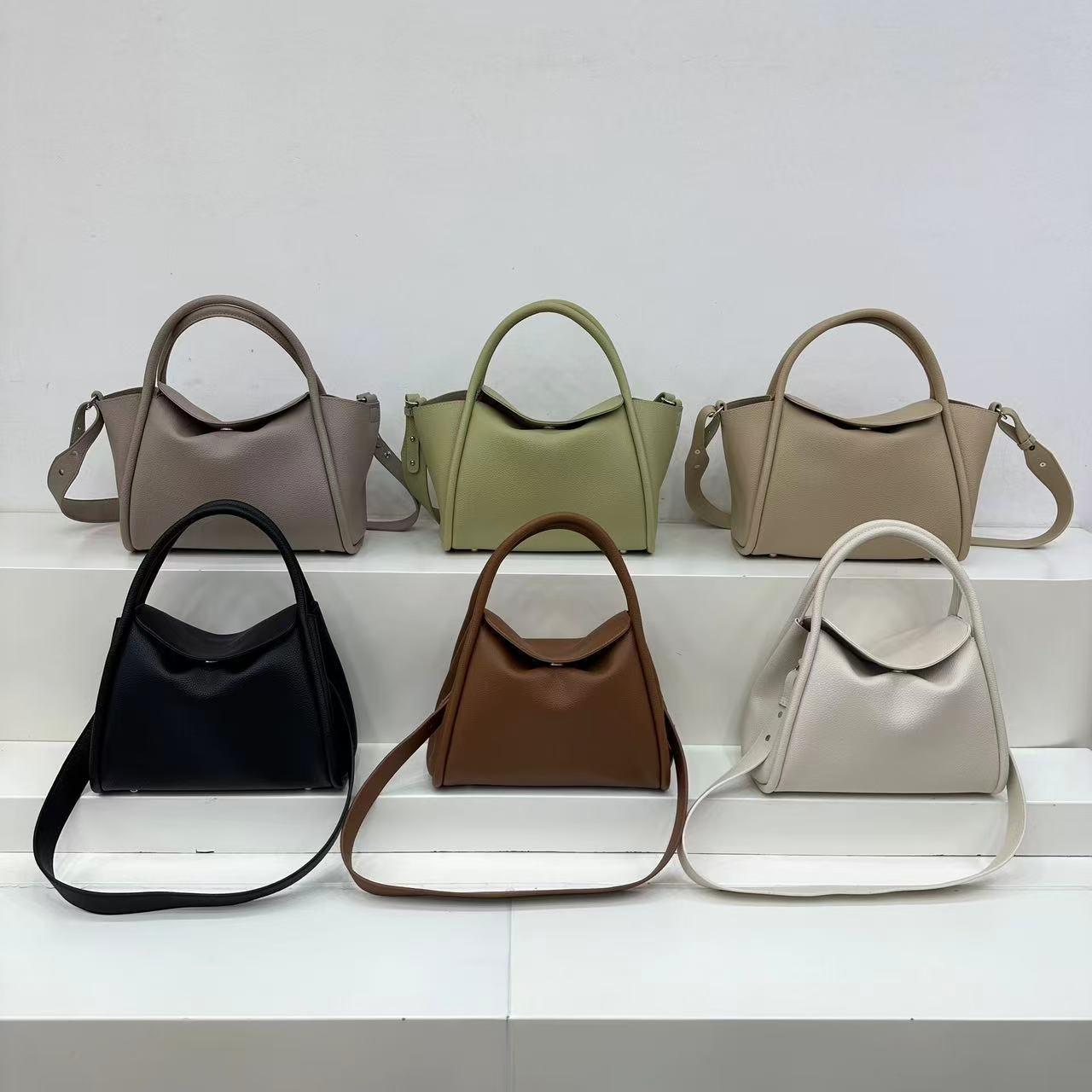 Levy Bucket Flap Top Handle Tas Wanita Slingbag Tas Cantik