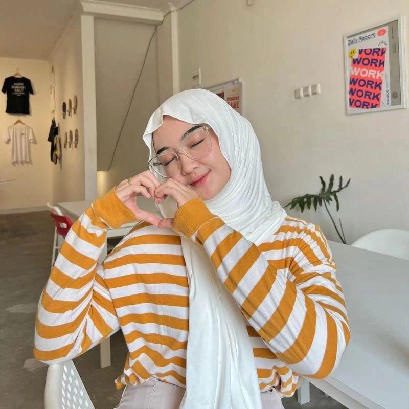 PASHMINA RAYON/ PASHMINA BAHAN KAOS / PASHMINA MLEYOT PREMIUM JAHIT TEPIi 1