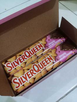 Product Review of Silverqueen 55gr besaar 1 box isi 10 Chocolate Coklat from D**a 1