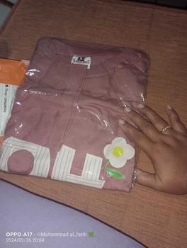 Product Review of Lookit - Kaos Atasan Baju Oversize Wanita Slit Samping With OH Cotton Combed Nyaman Santai Soft Polos Casual from e**h 💕** 1