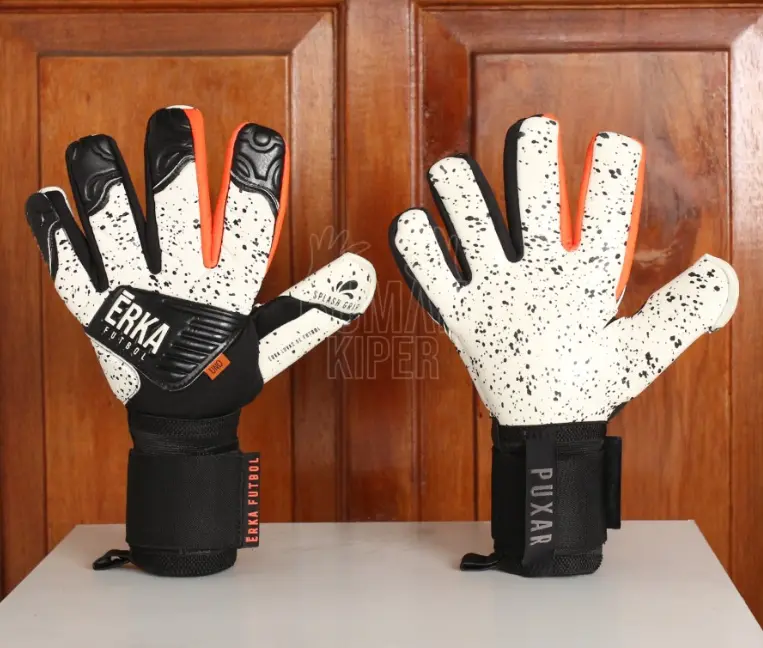 ERKA FUTBOL UNO BLACK WHITE (SKU : ERKA04) Sarung Tangan Kiper