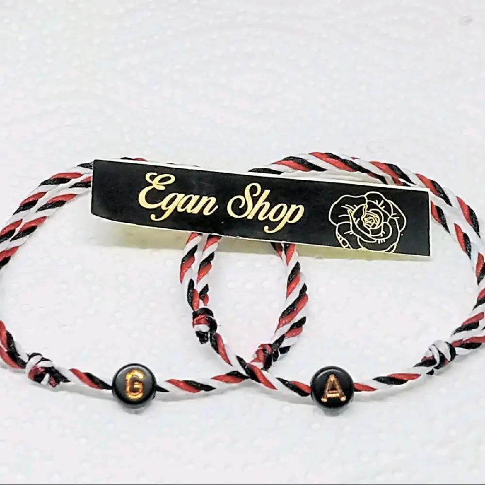 Gelang Tali Tridatu Bali Inisial A-Z Pria Wanita Anak-anak dan Dewasa - Bracelets
