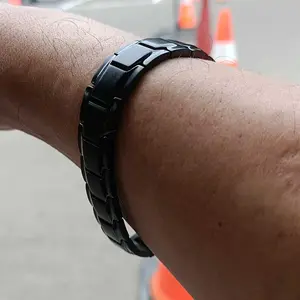 Racabel Gelang Kesehatan Bio Magnetik 100% Original  - Pria dan Wanita - Terapi Kesehatan - Apertor Hitam Biru