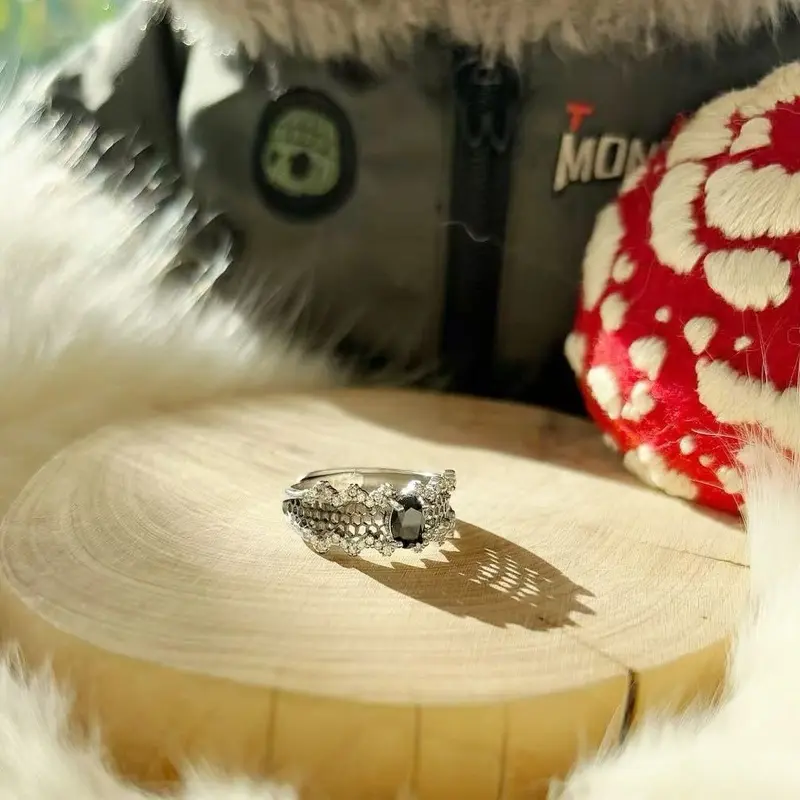 Adjustable Black Spinel Lace Ring
