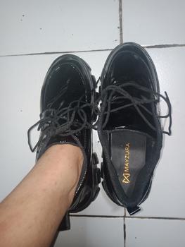 Product Review of Lovely Sepatu Sekolah Docmart Wanita Loafers Hitam Terbaru 2024 Fashion Korean Style Premium Import Quality R-15 Bisa COD Karet Shoes Kerja Hitam Kasual from o**d 1