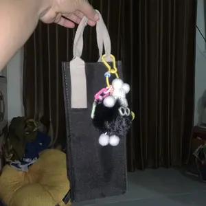 Tas Botol Minum Tas Tumbler Tas Souvenir dengan Pilihan Warna cocok untuk Kegunaan Sehari-hari