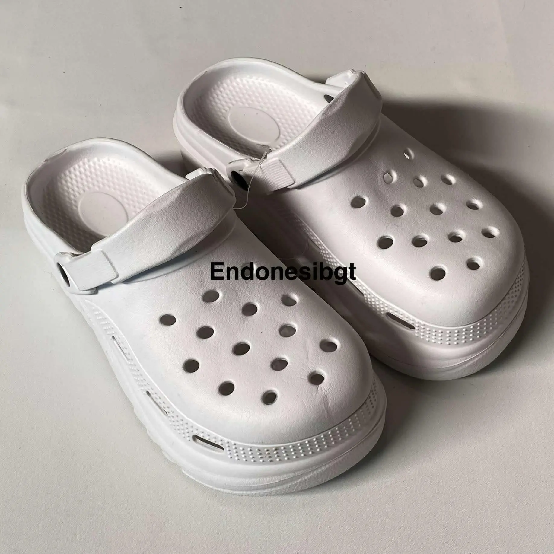 SALE Sandal kodok Classic white Clog Wanita Sandal Woman