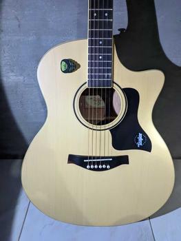 Product Review of Gitar Akustik Taylor Tanam Besi from W**u P**m 0