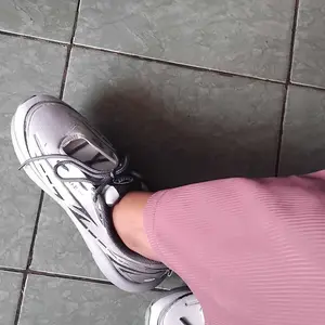 KAZORA Ultimate Sepatu Original Sneaker Sekolah Olahraga Sport Running Phylon Empuk Dan Ringan Berkualitas Premium Pria Dan Wanita Sepatu Jogging Hitam Abu Putih Pink Laki laki Dan Perempuan