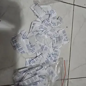 Silica Gel NATURAL / ALAMI 1 pack isi 100 sachet HALAL FOOD GRADE Penyerap Kelembaban Makanan / Anti Jamur / Pengawet Makanan / Silica Makanan Lemari Baju Kamera Tas Sepatu Perhiasan