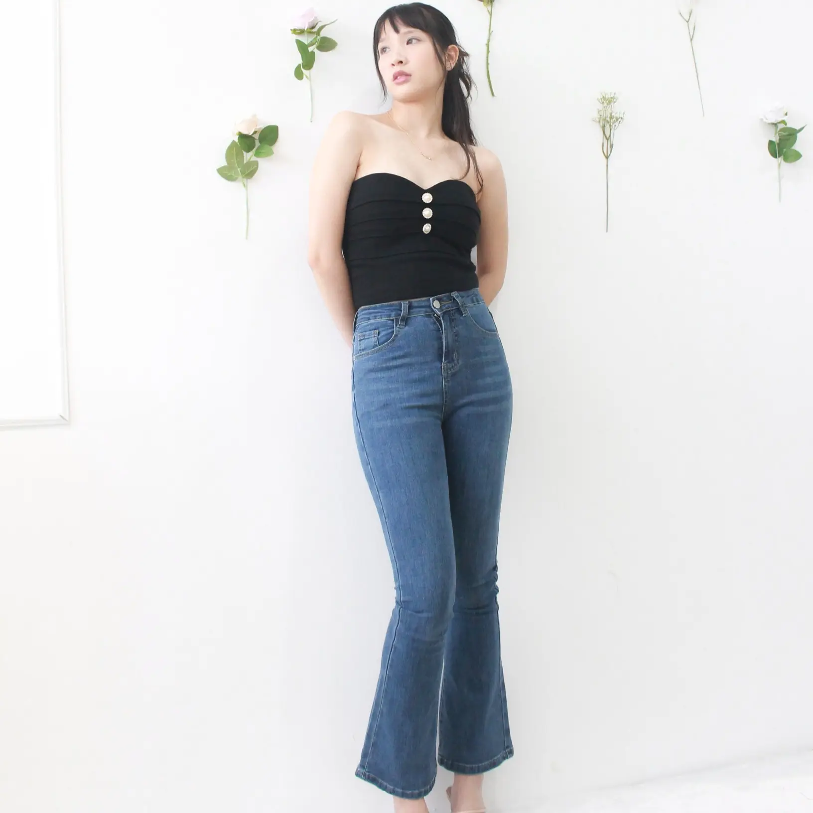 KEI Bravery Flare Denim Highwaist Jeans in Dark Denim