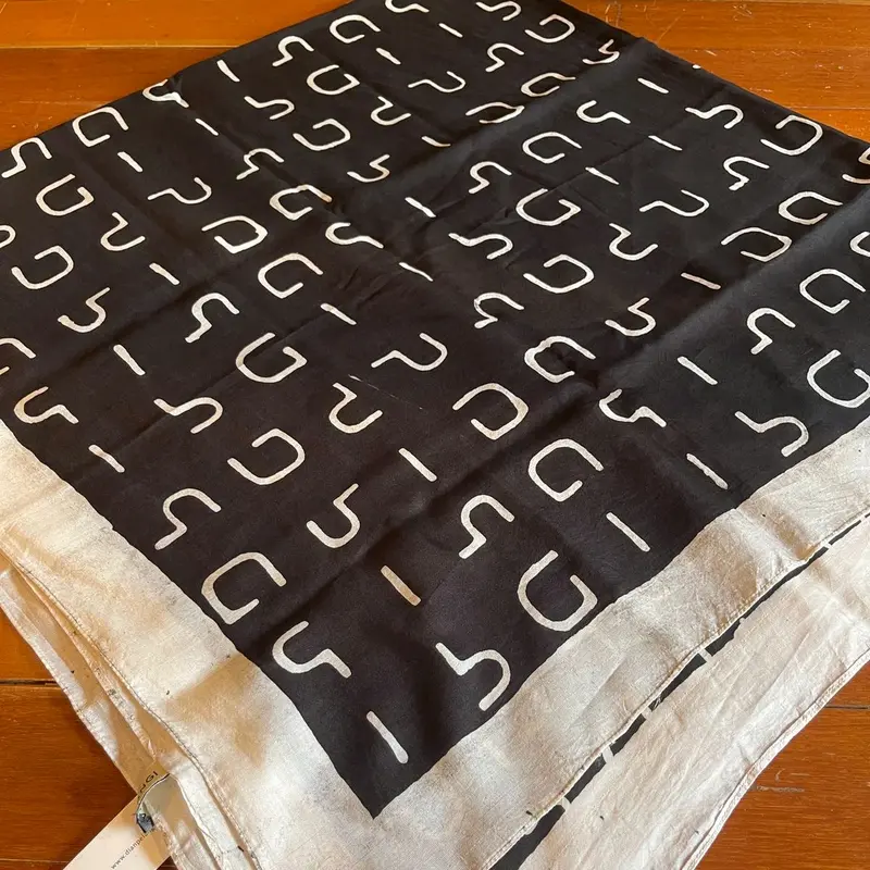 Jilbab Sutra by Dian Pelangi ORIGINAL Hijab Kerudung Scarf Khimar Segi Empat Casual Formal Pesta Pernikahan Kondangan Kerja Kantor Lebaran Wanita Hijaber Cantik Anggun Modis Modern Simple Elegan Mewah Model Terbaru Motif Pali Palestina Hand Made Kekinian 1