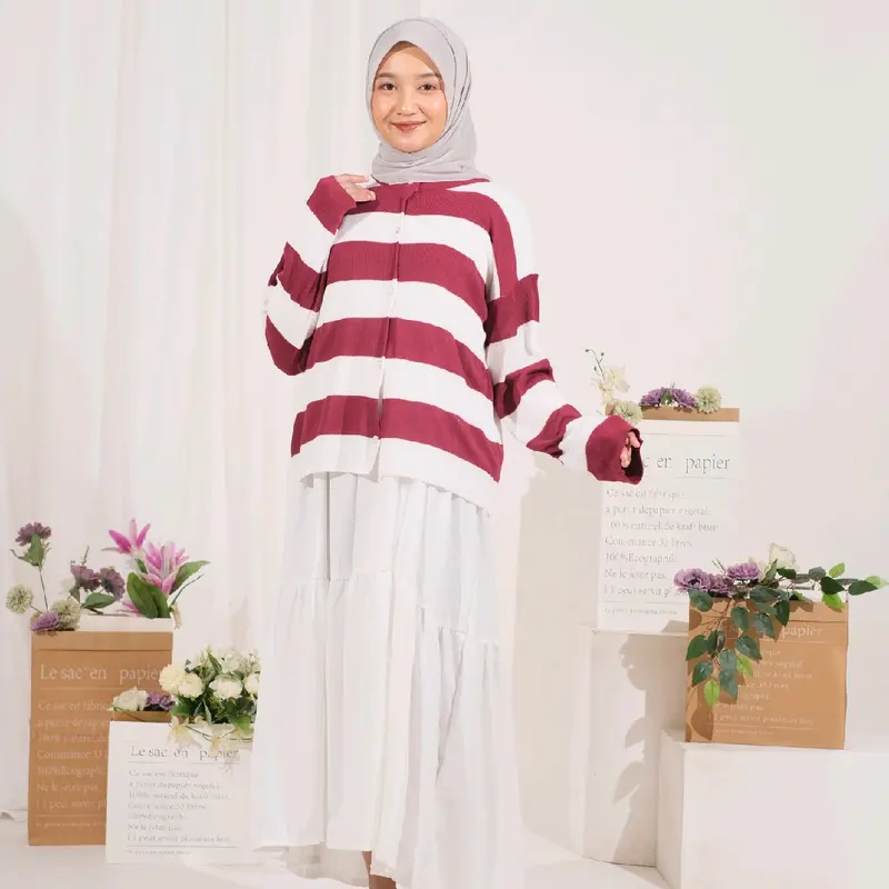 Cardigan Baju Knitwear Rajut Premium dengan Kancing untuk Wanita Lengan Panjang - Casual, Crop, Kerah, Outer Nyaman Oversize Kardigan Sweater Tebal Atasan Tangan Lembut Hitam 0