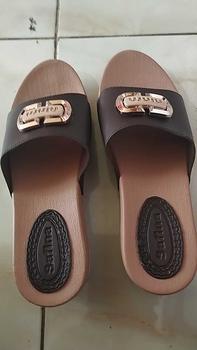 Product Review of SAFINA Ariana Sandal Wanita Slip On / Selop - Model Slip Variasi Gesper Sendal Shoes Karet from D**i Y**a 0