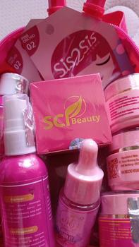 Product Review of SUNSCREANS KOREAN SCI MENGGLOWINGKAN WAJAH from I**a 1