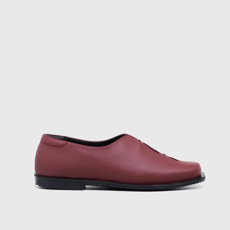 Adorableprojects - Yashica Flat Shoes Maroon 1