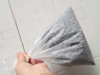 Product Review of Bịch sỏi ĐEN 1 KG size 5 - 8 mm trang trí hồ cá cảnh from T** V** 0