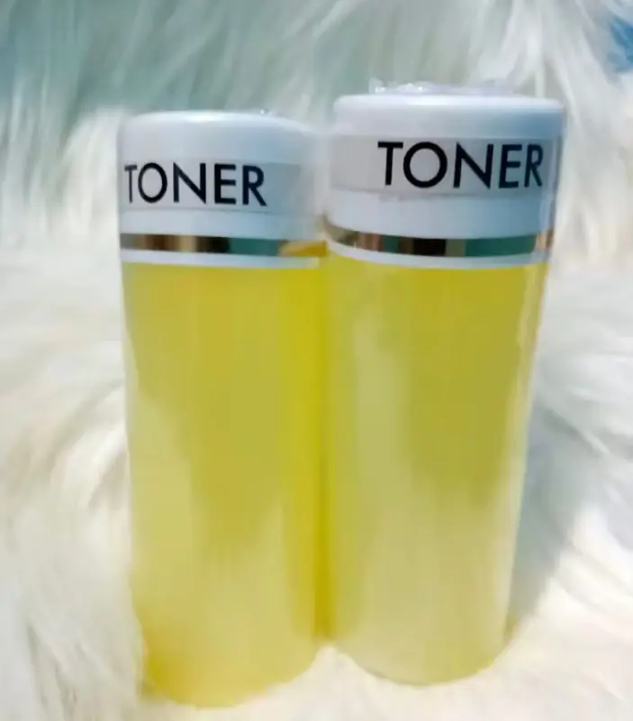 toner flek strong - toner strong flek hitam - toner strong - toner kuning - toner flek 1