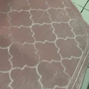 Sajadah Kubah Motif Embos / Sajadah Tebal Rumbai Anti Slip