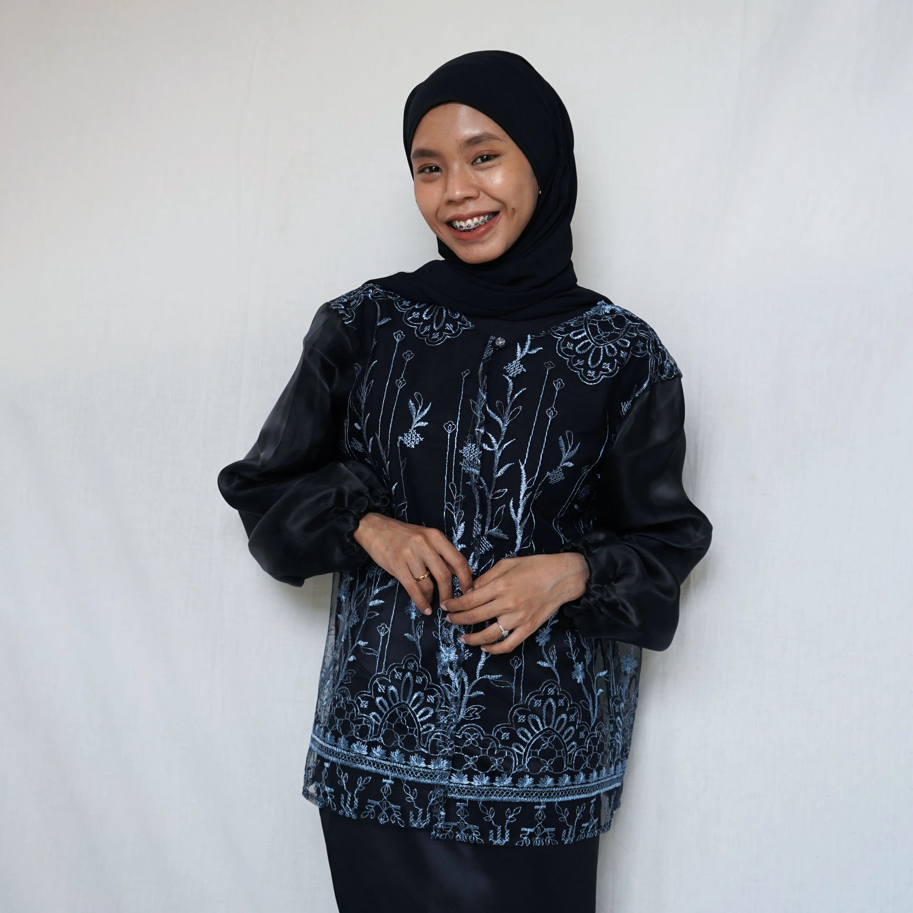 Blaxi Outer Cardigan Baju Kondangan Brokat Mix Organza | Black Series