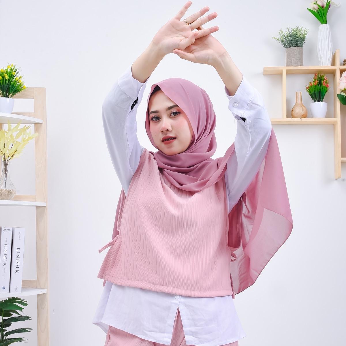 (free Kemeja putih) Ayumi One Set Rompi dan Celana Wanita - Vest Wanita - Sunnya Vest - Mor Indonesia Hitam Panjang Atasan Top Tebal Basic Casual Katun