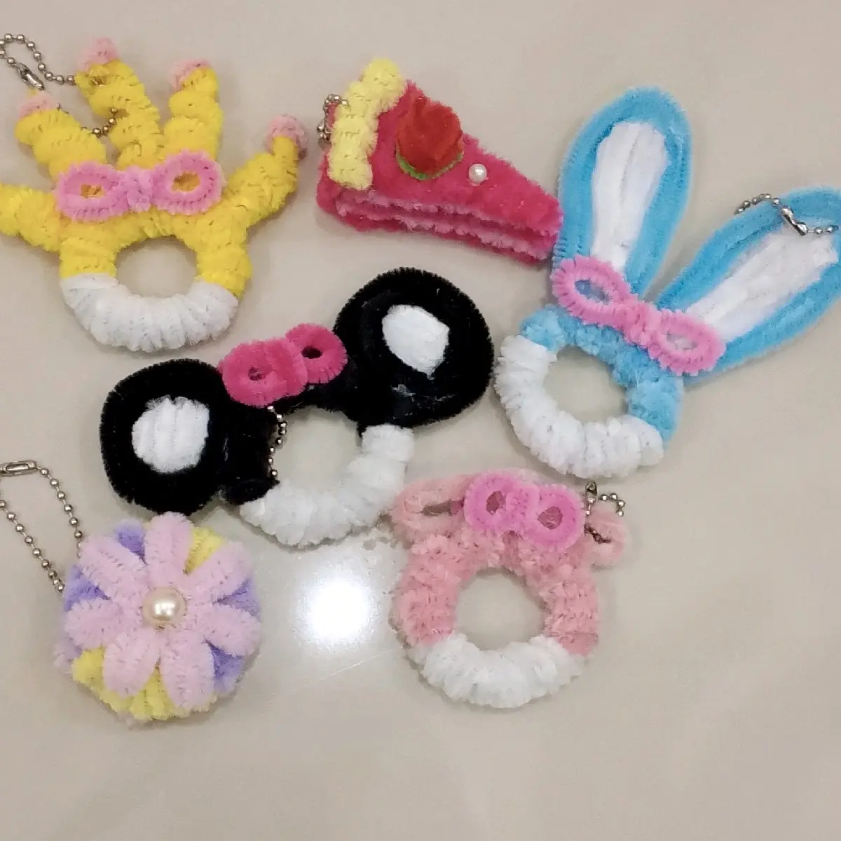 Gantungan Tas/,Kunci Kawat Bulu Lucu Unik