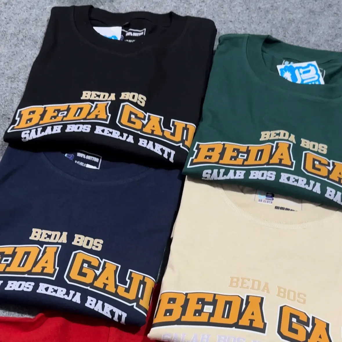 Kaos Beda Bos Beda Gaji Kerja Sesuai Gaji Combed 24s Vol 3 Distro Katun Sablon Standar Pria Baju Keren