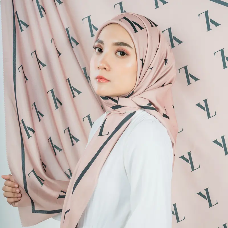 Hijab Segiempat Voal Sublim Printing Motif YL KALOS Scarf 3