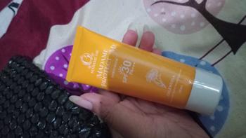 Product Review of ( READY STOK ) Madame Gie Protect Me Sunscreen SPF 30 PA +++ With Calendula  BPOM from t**🐟 2