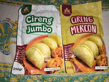 Product Review of 1 Pack Cireng Mercon Umafood Isi Ayam Suwir Pedas / Jando Pedas / Usus Pedas / Ati Pedas / Keju from s**o o**r 3