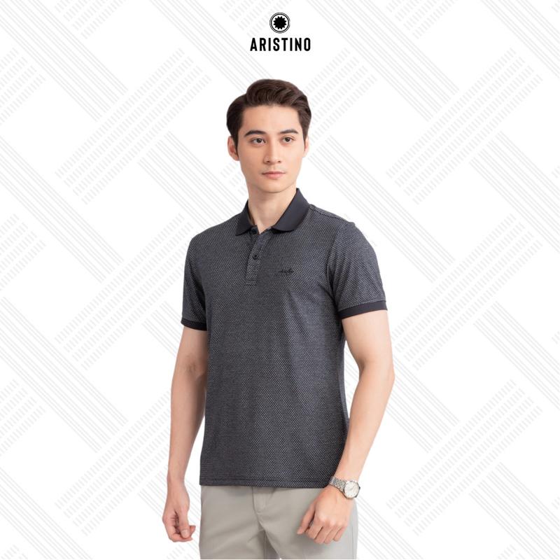 ARISTINO áo polo ngắn tay nam màu xanh tím than,xám,họa tiết trơn phom dáng regular fit suông nhẹ, nhưng vẫn vừa vặn và tôn dáng khi mặc APS085S3