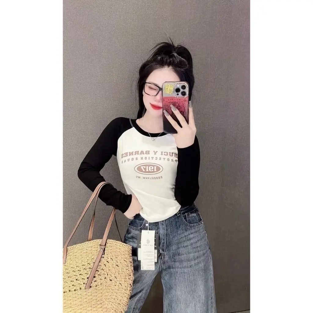 ￼Kaos Crop Lengan Panjang BUCI Y BARNEST Knit Rib (LD 88, P 45)