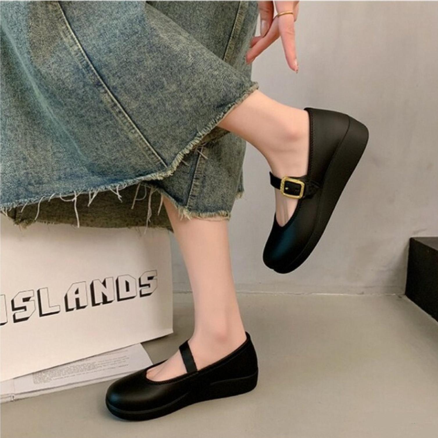 Darius Sandal Wanita sandal sepatu wana raretvel Kekinian Feminim Flat shoes Tali Pita Anti Slip SolAnti Selip Material Premium Desain ModernElegan sandal formal wanita