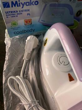 Product Review of MIYAKO Setrika Listrik EI 1008M - 395W EI1008 M from V**n 0