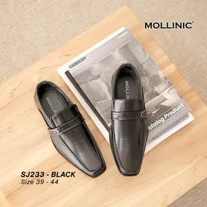 MOLLINIC Sepatu Pantofel Formal Jacob SJ233 Hitam Glossy Elegan Ujung Lancip Pointy Toe Slip-On Size 39-44 Anti Slip Comfortable untuk Kerja dan Acara Formal