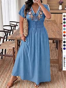 Vestido bordado de mujer talla grande con manga corta, cuello en V, lazo y cintura elástica, estilo boho; para vacaciones de verano, viajes, uso diario y desplazamientos.