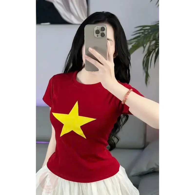 Áo phông sao vàng chất liệu coton lạnh - phù hợp mặc ở nhà, đi chơi hottrend 2026 | BigBuy360 - bigbuy360.vn Áo phông sao vàng chất liệu coton lạnh - phù hợp mặc ở nhà, đi chơi hottrend 2026 | BigBuy360 - bigbuy360.vn