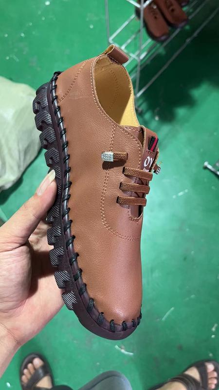 Product Introduction of Sneakers Women Shoes Leather Loafers Shoes for Women Comfortable Slip on Shoes Hand Sewing Thread Mom Shoes 12