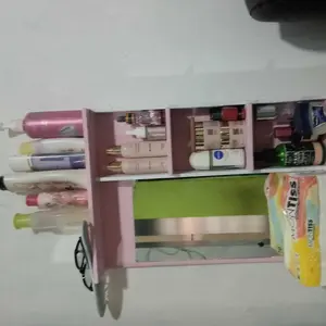 Cermin Rias Laci Bawah 58x33cm Bahan MDF Tahan Lama Modern Estetik untuk Kosmetik Rapi Terorganisir Ukuran 58x33cm Model Kekinian